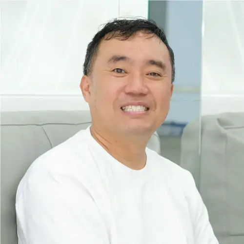 Tyler-Ngo_nha-khoa-thien-su-dentist